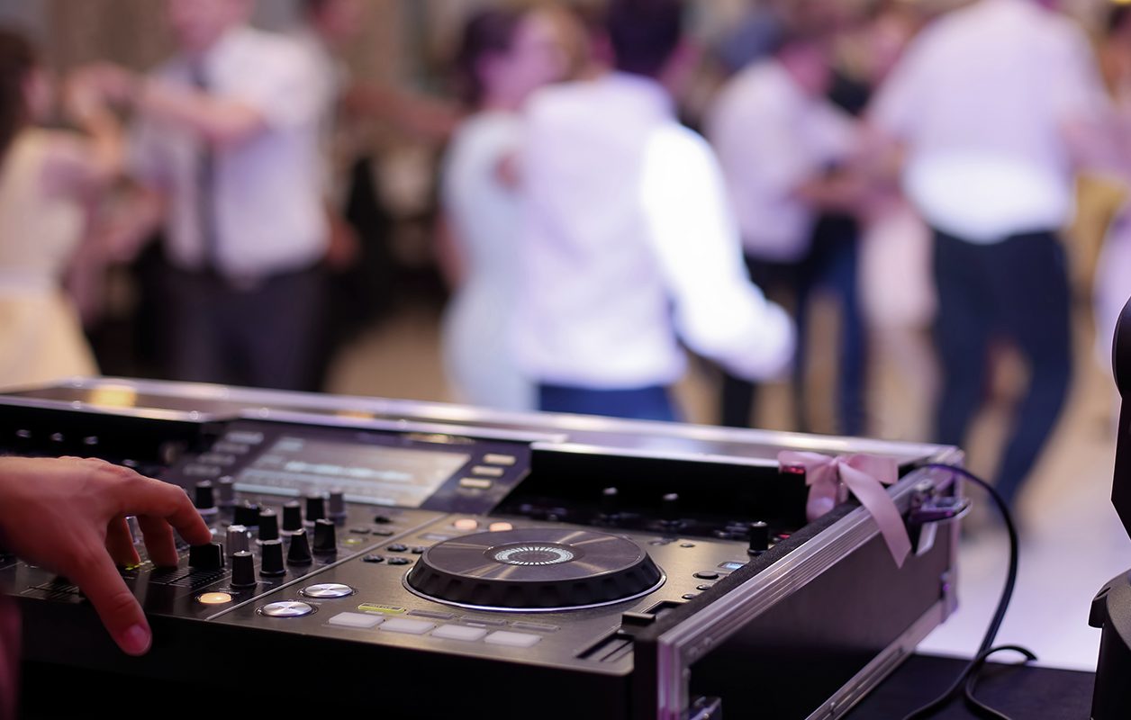 Easy Dj Wedding Packages For Your Special Day